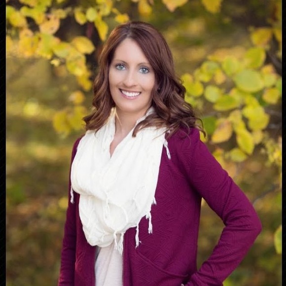 Meet your Posher, Tanya - Picture 1 of 1